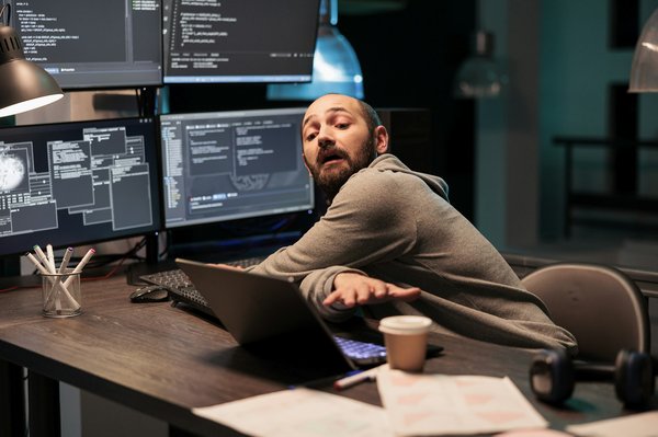 Expert en informatique industriel : solutions sur mesure pour vos besoins